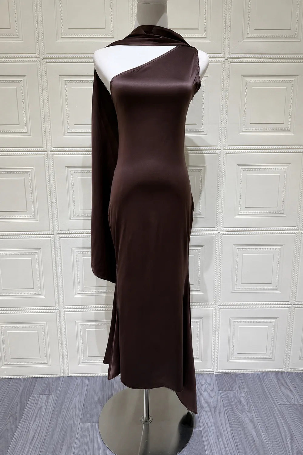 Vestido Midi Acetinado Evelyn
