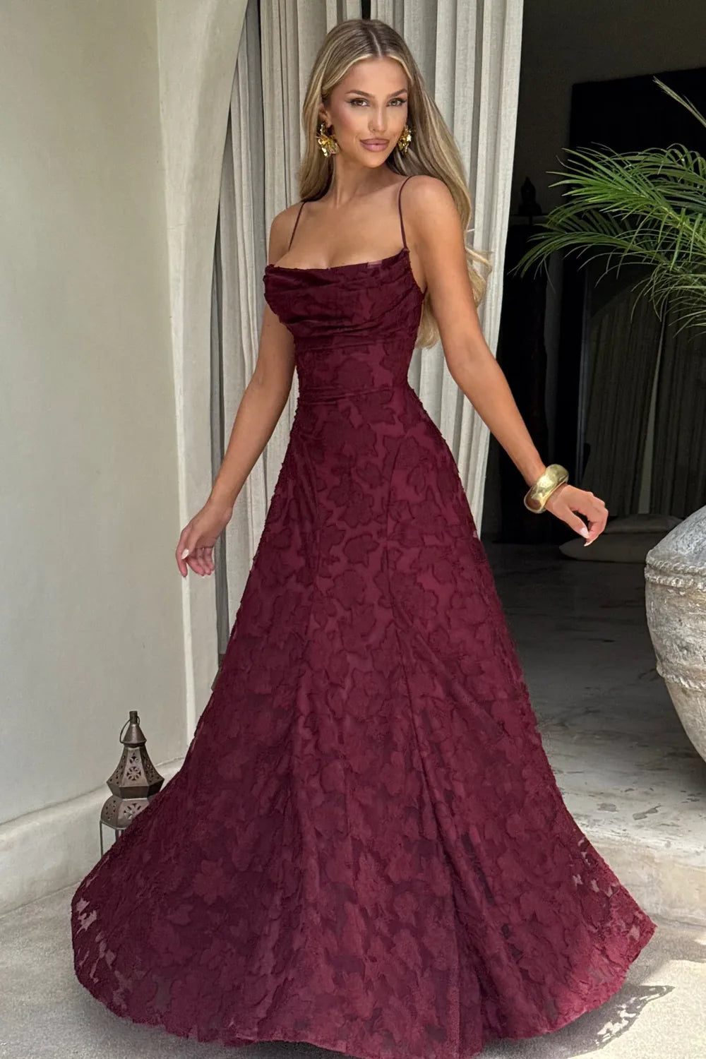 Vestido Longo em Renda Sinatra