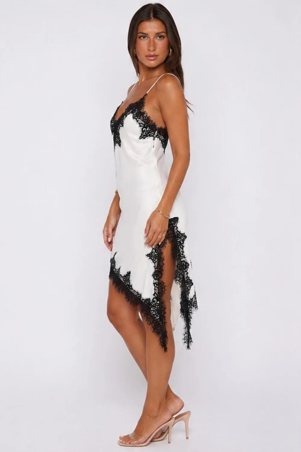 Vestido Curto Acetinado Desiré
