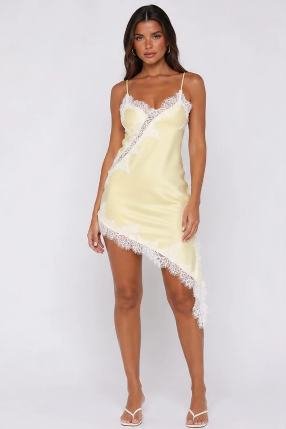 Vestido Curto Acetinado Desiré