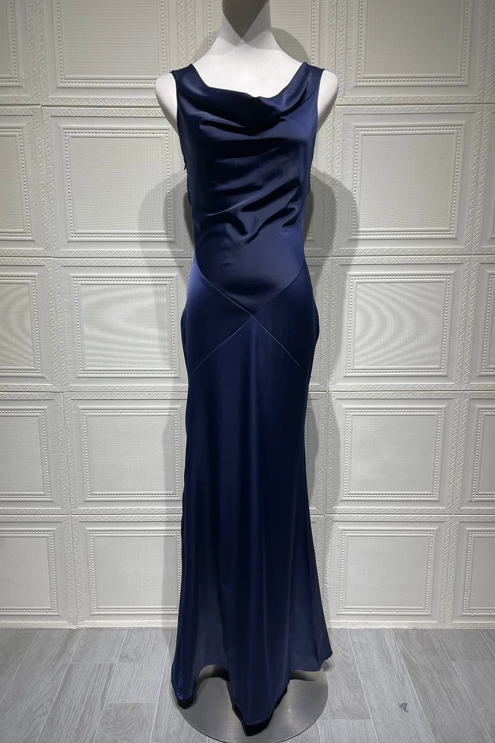 Vestido Longo Acetinado Samira