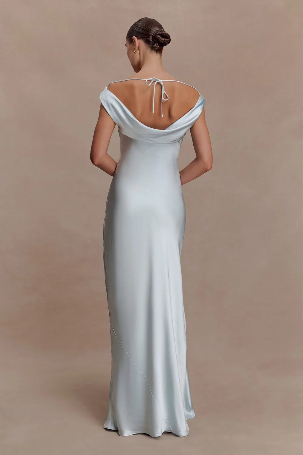 Vestido Longo Acetinado Lisia
