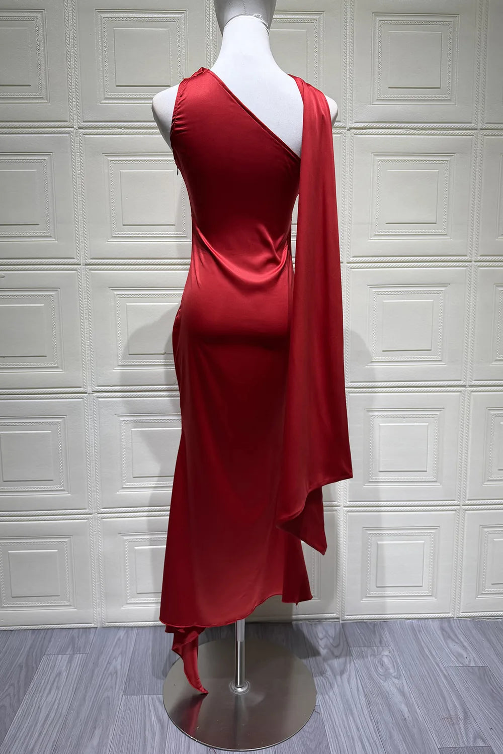 Vestido Midi Acetinado Evelyn