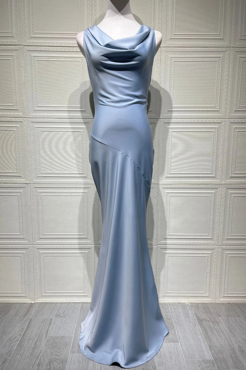 Vestido Longo Acetinado Liora
