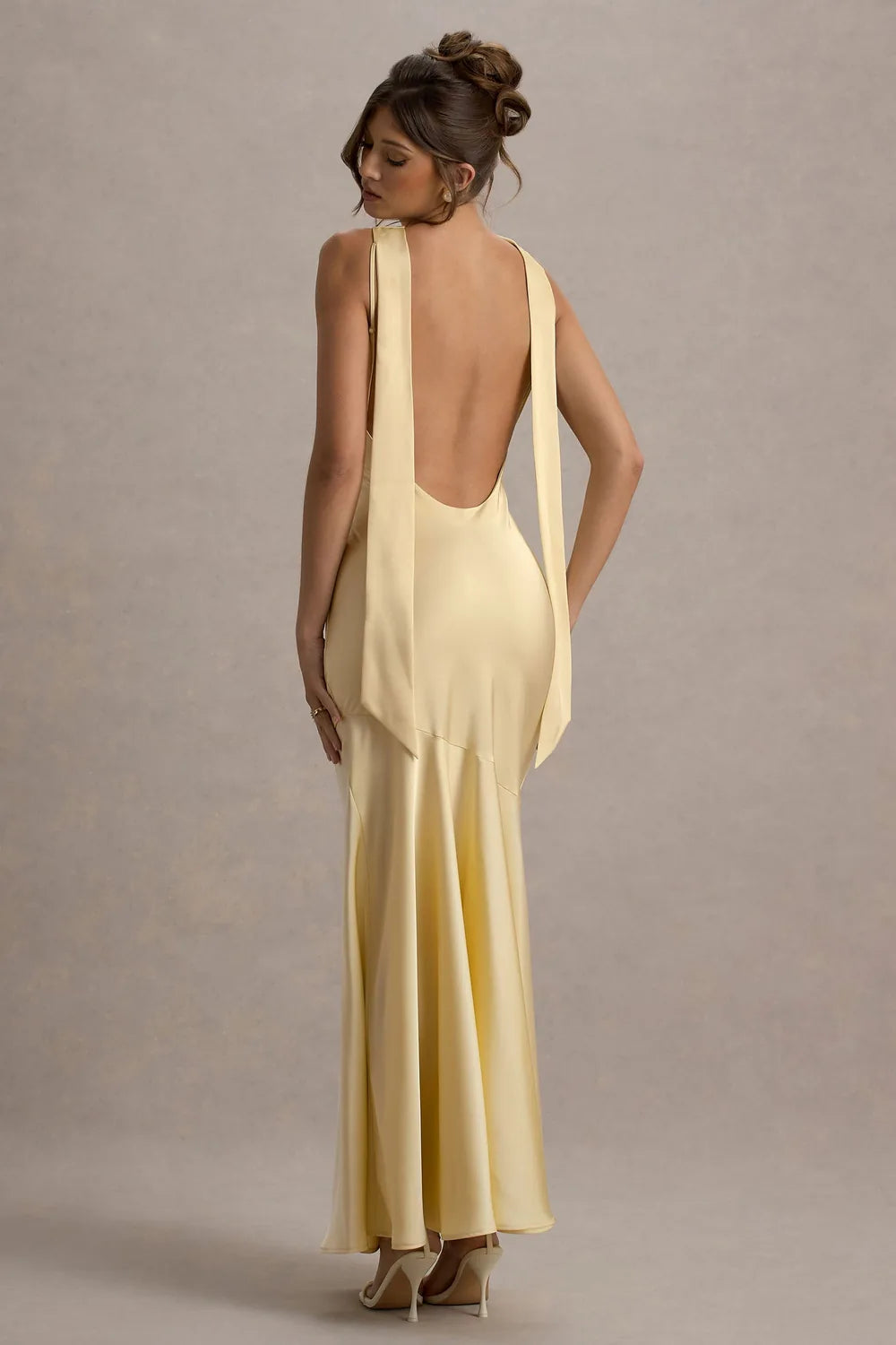 Vestido Longo Acetinado Saylor