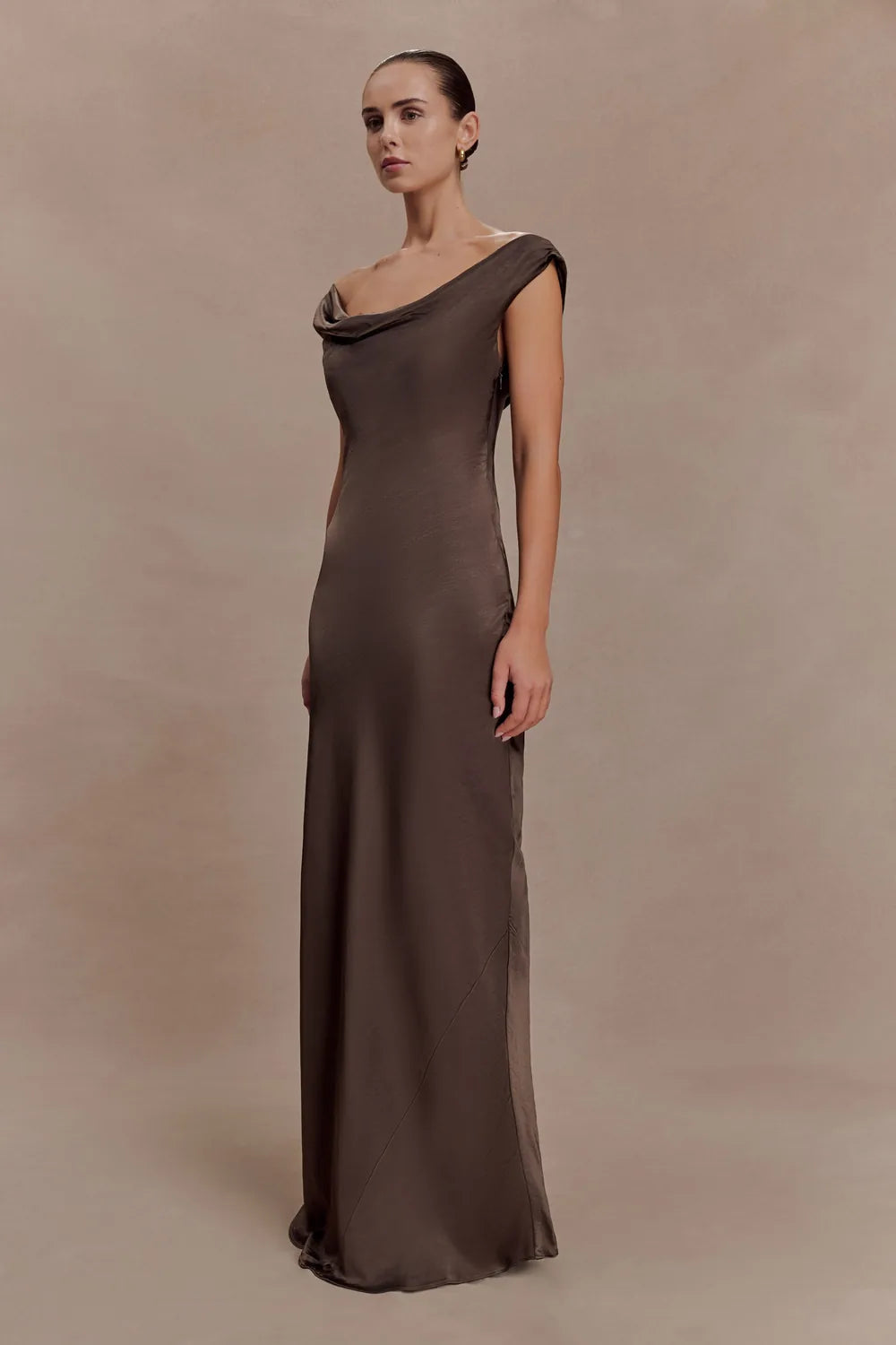 Vestido Longo Acetinado Lisia