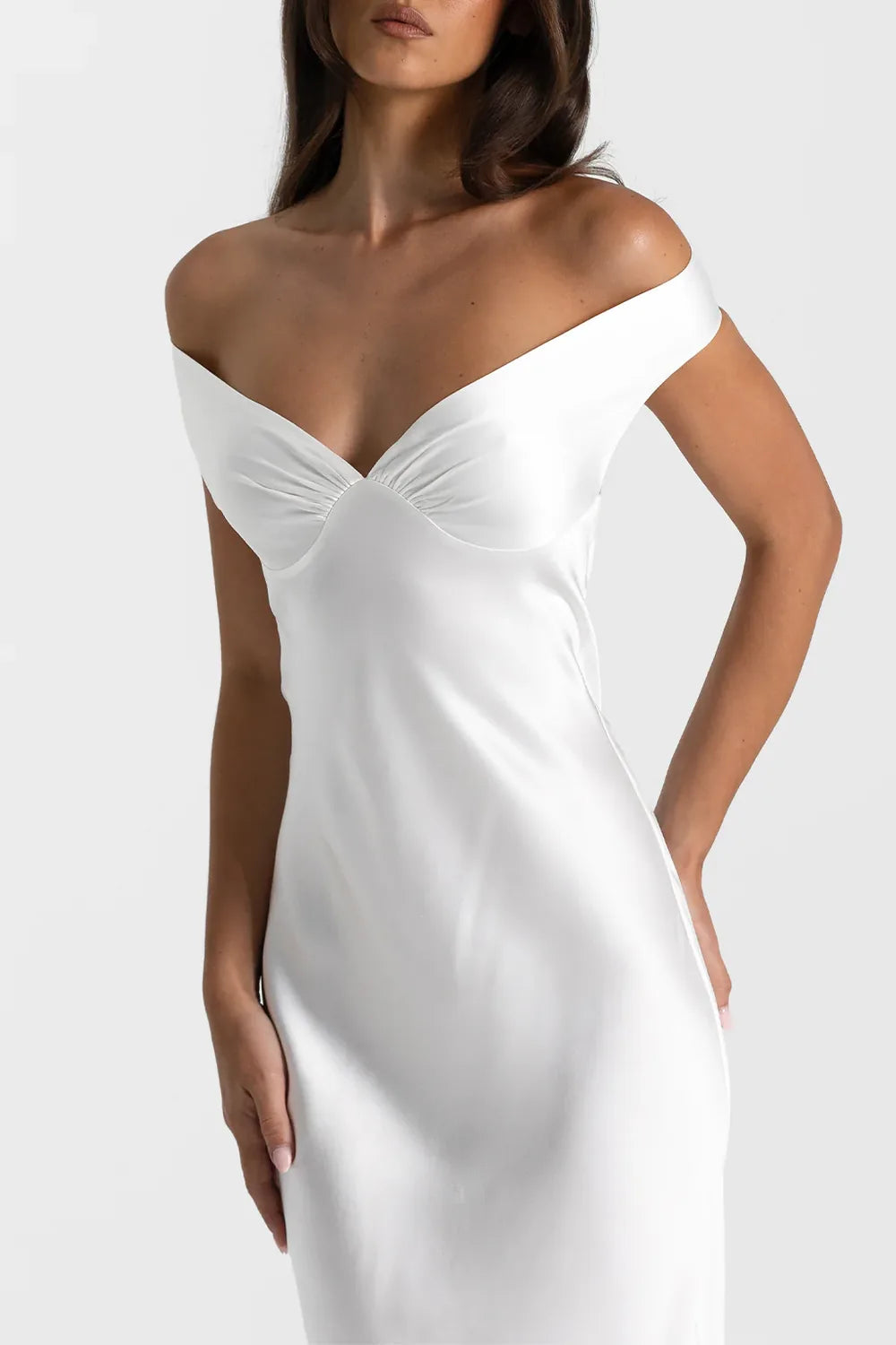 Vestido Longo Acetinado Natsai